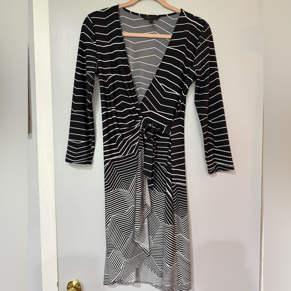 BCBGMaxAzria Black and White Plunge Sheath Dress